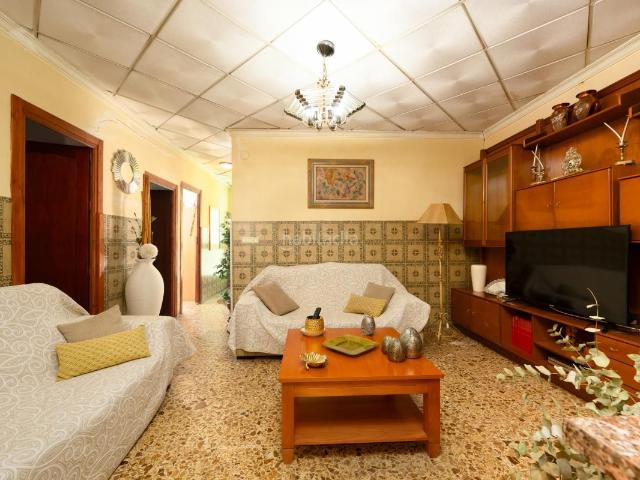 Casa adosada en venta en Cox. Casas adosadas.