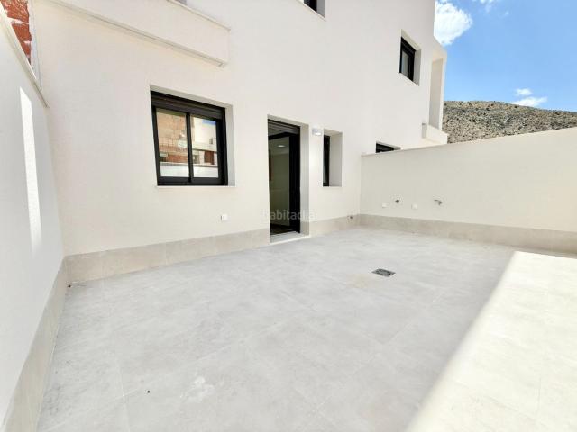 Casa adosada en venta en Cox. Casas adosadas.