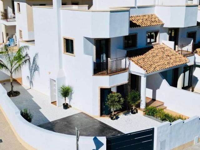 Casa adosada en Venta en Cox