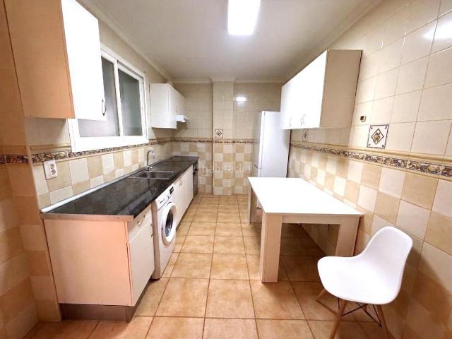 Casa adosada en venta en Coín. NUEVA EN EL MERCADO. Casas adosadas.