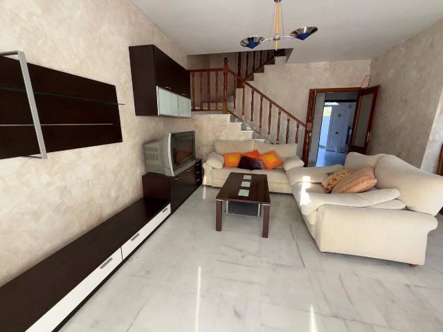 Casa adosada en Venta en Colegio Europa