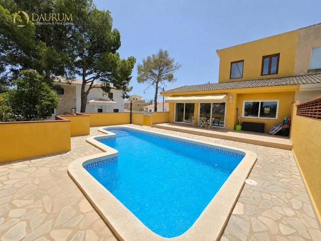 Casa adosada en Venta en Coloma