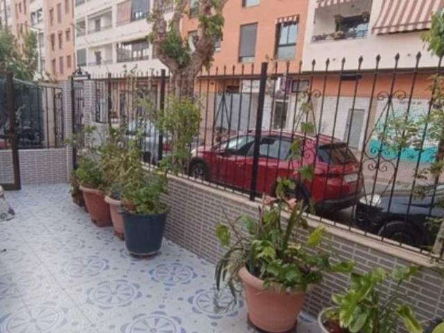 Casa adosada en Venta en Colonia Madrid