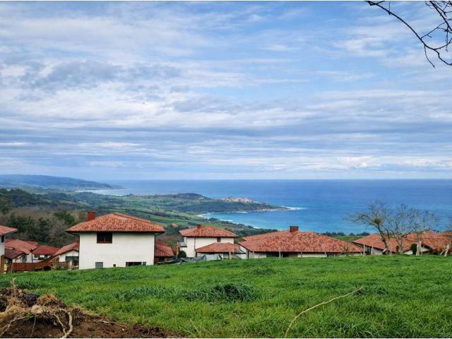 Casa adosada en Venta en Comillas Cantabria