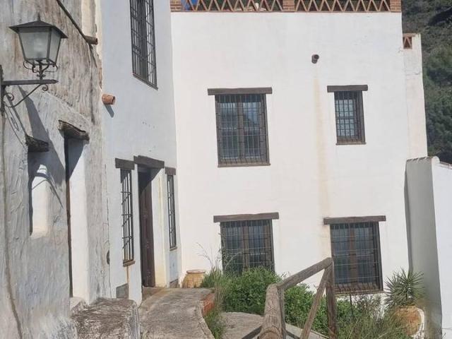 Casa adosada en Venta en Cómpeta