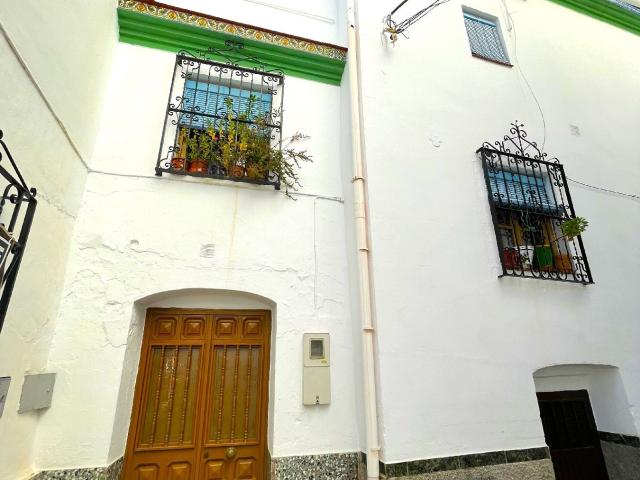 Casa adosada en Venta en Cómpeta