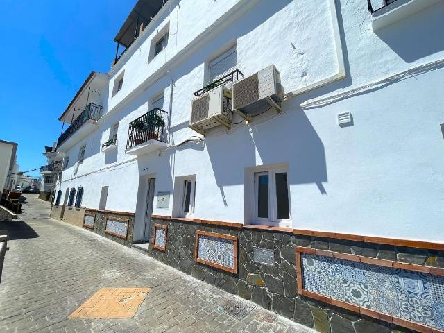 Casa adosada en Venta en Cómpeta