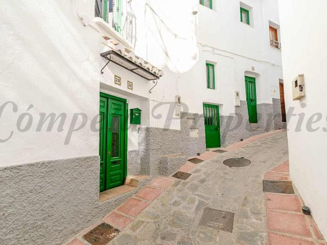 Casa adosada en venta en Cómpeta. Casa + casa de invitados en Cómpeta. Casas adosadas.