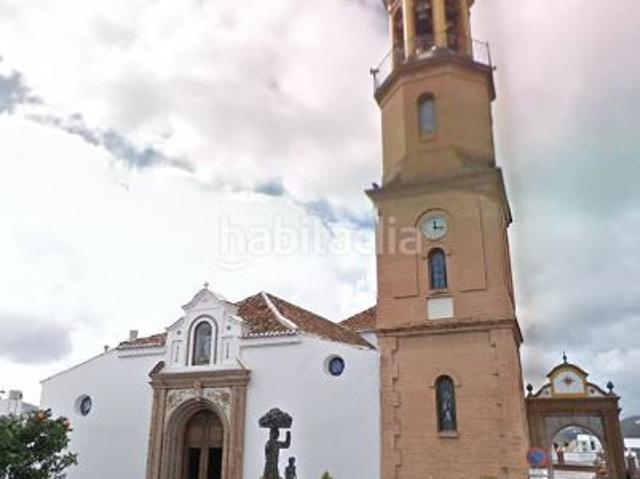 Casa adosada en venta en Cómpeta. Oportunidad única en el corazón de Cómpeta. Casas adosadas.
