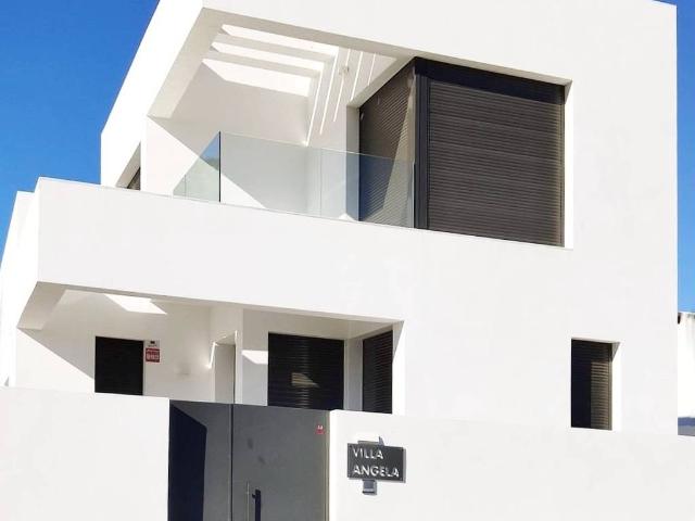 Casa adosada en Venta en Conil