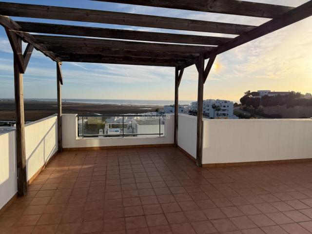 Casa adosada en venta en Conil de la Frontera, Conil. VIVIENDA UNIFAMILIAR EN CONIL DE LA FRONTERA. Casas adosadas Conil de la.