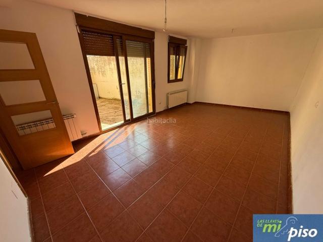 Casa adosada en venta en Corcos. Oportunidad Adosado Nuevo en Corcos de tres dormitorios, tres baños. Casas adosadas.
