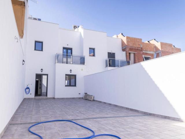 Casa adosada en venta en Córdoba, Villarrubia. CASA INDEPENDIENTE EN VILLARRUBIA. Casas adosadas.