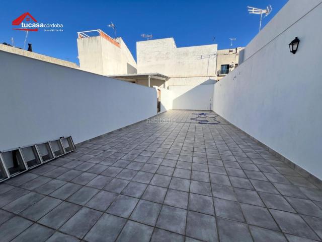 Casa adosada en venta en Córdoba, Villarrubia. OBRA NUEVA EXCLUSIVO ADOSADO DE 236 m2 EN VILLARRUBIA PATIO DE 98 m2 AEROTERMIA, SUELO RADIANTE Y DOMÓTICA. Casas adosadas.