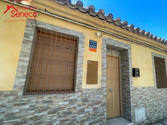 Casa adosada en venta en Córdoba, Campo de la Verdad Miraflores. CASA CAMPO DE LA VERDAD. Casas adosadas.