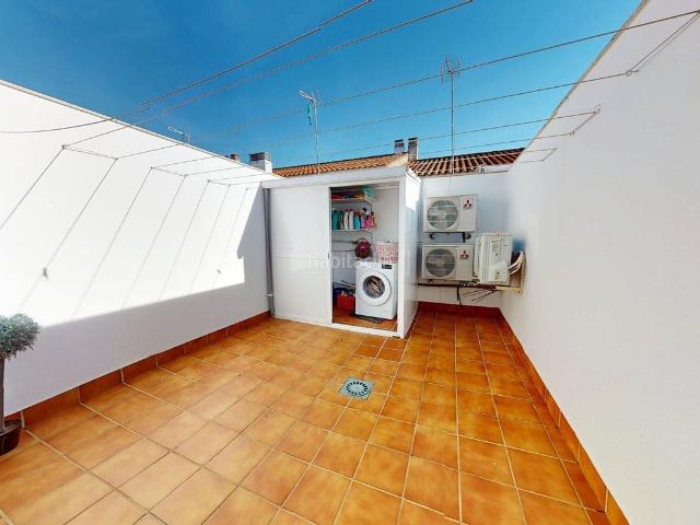 Casa adosada en venta en Córdoba, Casco Histórico Ribera San Basilio. CASA DE DOS PLANTAS, CON 4 DORMITORIOS, DOS BAÑOS, PATIO Y TERAZA !. Casas adosadas.