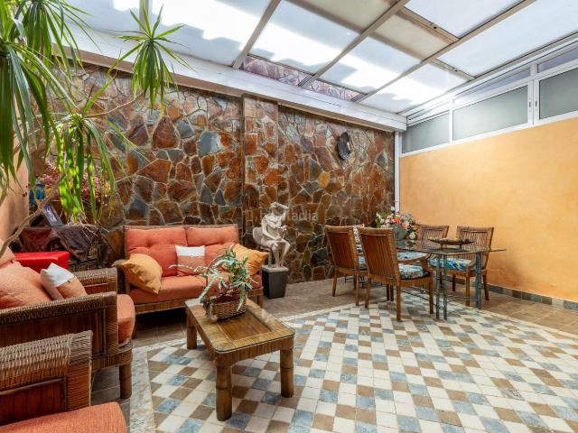 Casa adosada en venta en Córdoba, Casco Histórico Ribera San Basilio. FABULOSA CASA EN SAN BASILIO CON MAGNIFICO PATIO Y CON GARAJE. Casas adosadas.