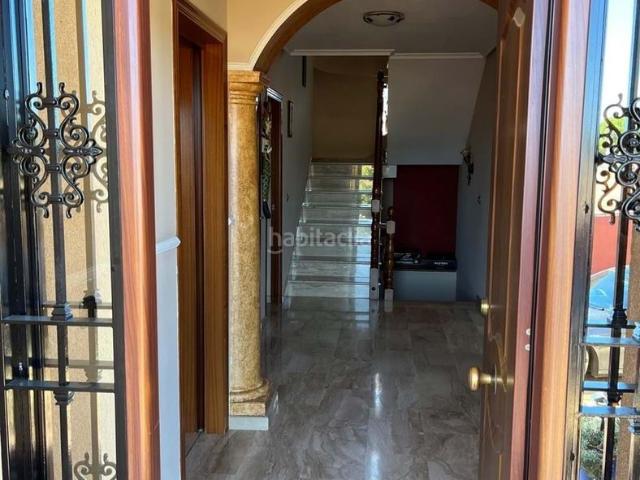 Casa adosada en venta en Córdoba, El Higuerón. Casas adosadas.