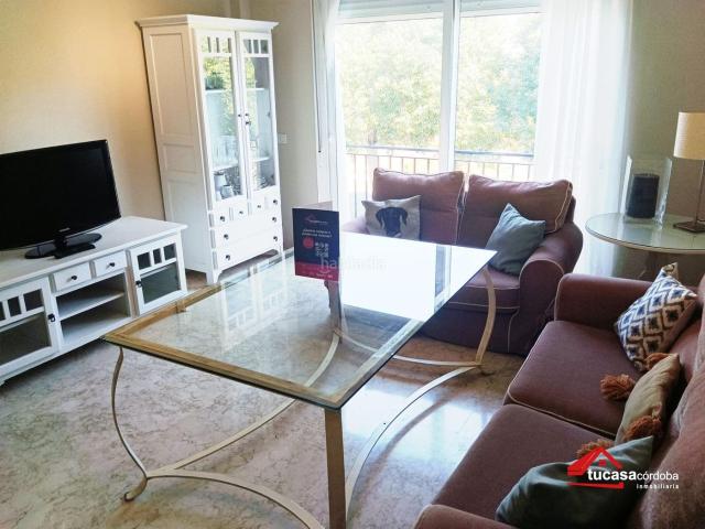 Casa adosada en venta en Córdoba, Sagunto Edisol. Vive en una de las zonas más exclusivas de Córdoba con el espacio que siempre has deseado!. Casas adosadas.