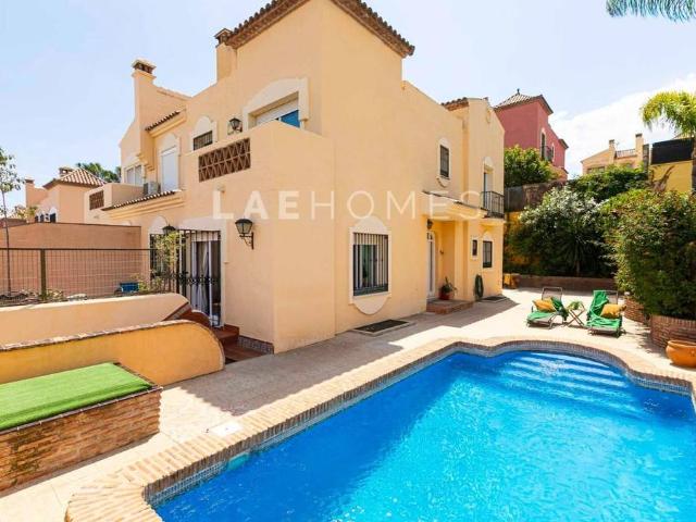 Casa adosada en Venta en Bello Horizonte Lindasol