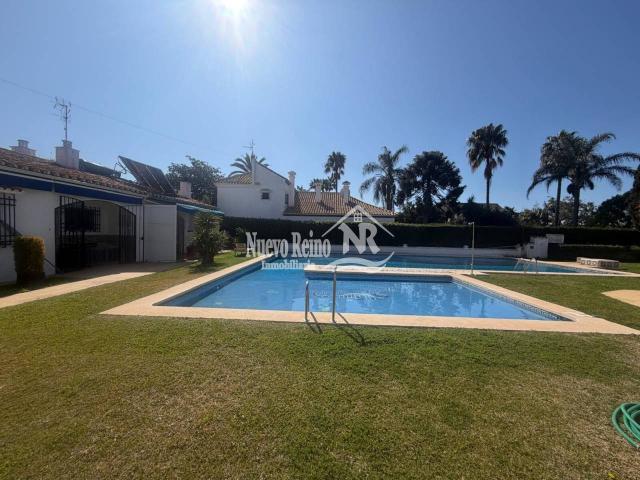 CASA ADOSADA EN VENTA EN CORTIJO BLANCO