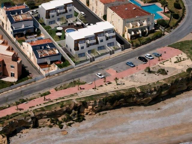 Casa adosada en Venta en Costa Norte