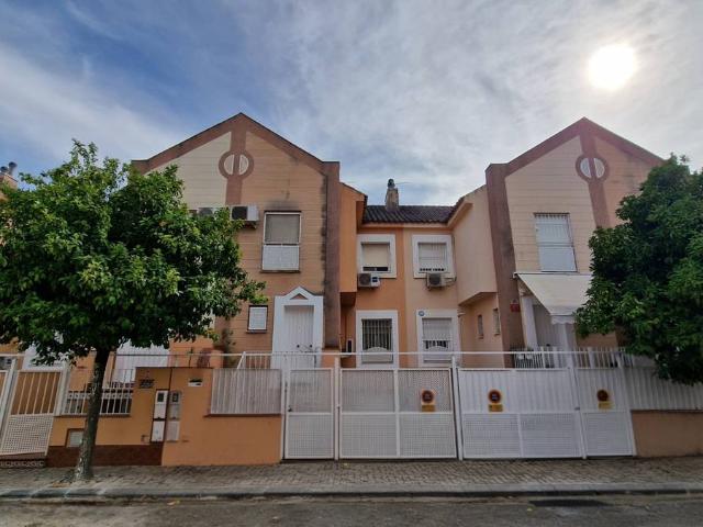 Casa adosada en Venta en Cavaleri