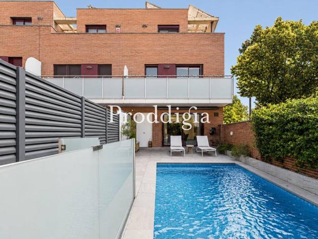 Casa adosada en Venta en Ca n'Oriol