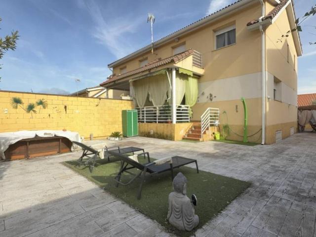 Casa adosada en Venta en Cabanillas del Campo