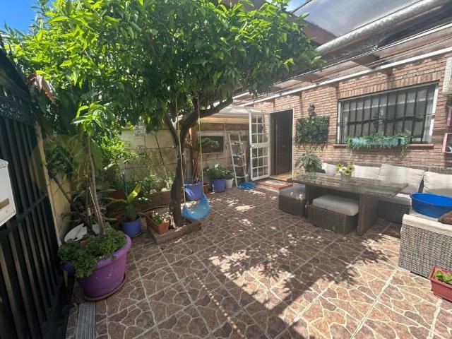 Casa adosada en Venta en Caballero Bonald San José Obrero Guadalcacín