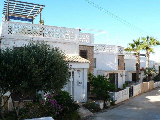 Casa adosada en Venta en Cabo Cervera