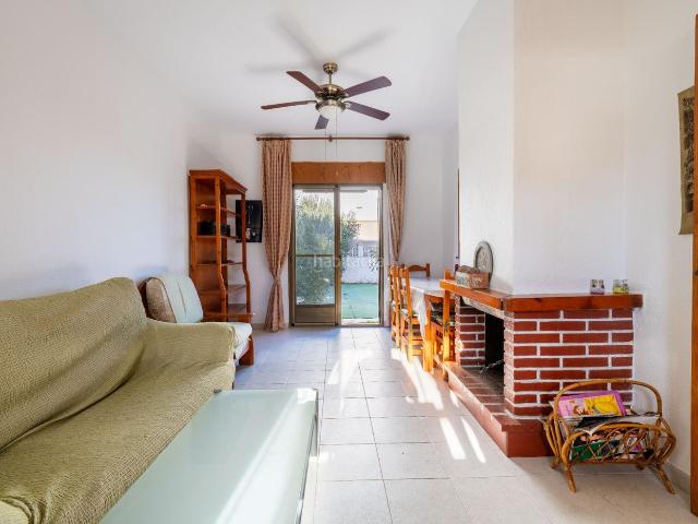 Casa adosada en venta en Cabo de Gata. ADOSADO CON JARDÍN. Casas adosadas Cabo de.