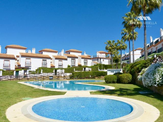 Casa adosada en Venta en Cabopino Artola