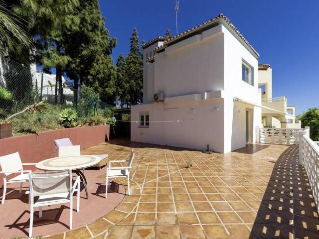 Casa adosada en Venta en Cabopino Artola