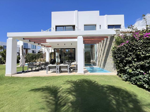 Casa adosada en Venta en Cabopino Artola