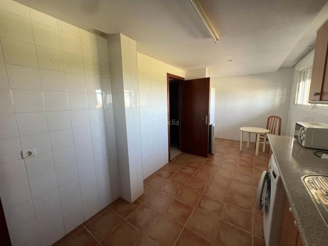 Casa adosada en venta en Cáceres, Campus Universitario. MAGNIFICO ADOSADO EN RESIDENCIAL UNIVERSIDAD. Casas adosadas.