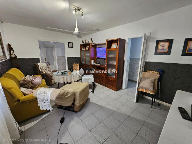 Casa adosada en venta en Cáceres, La Cañada Aldea Moret. Casa en planta baja 188m2 5 dormitorios Patio Aldea Moret. Casas adosadas.