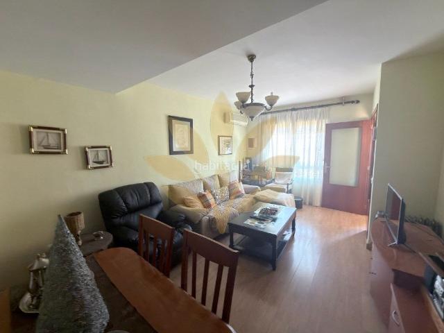 Casa adosada en venta en Cáceres, Montesol Mejostilla. Adosado en venta en Cáceres el Viejo. Casas adosadas.