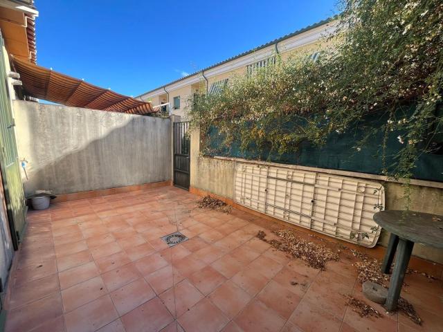 Casa adosada en venta en Cáceres, Montesol Mejostilla. Amplio adosado en Mejostilla, Cáceres Listo para entrar a vivir!. Casas adosadas.