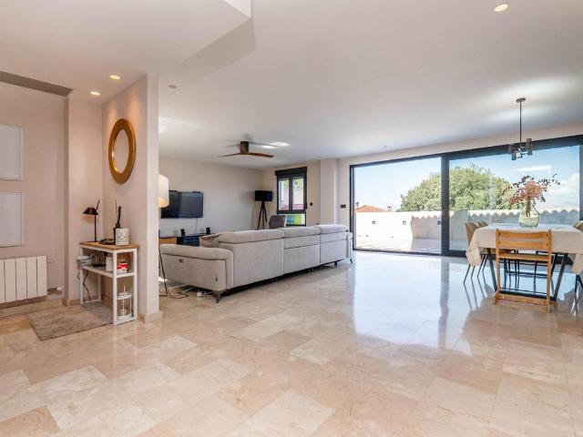 Casa adosada en Venta en Cájar