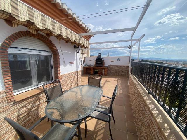 Casa adosada en Venta en Cájar