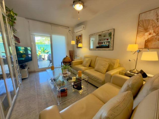 Casa adosada en Venta en Calabardina