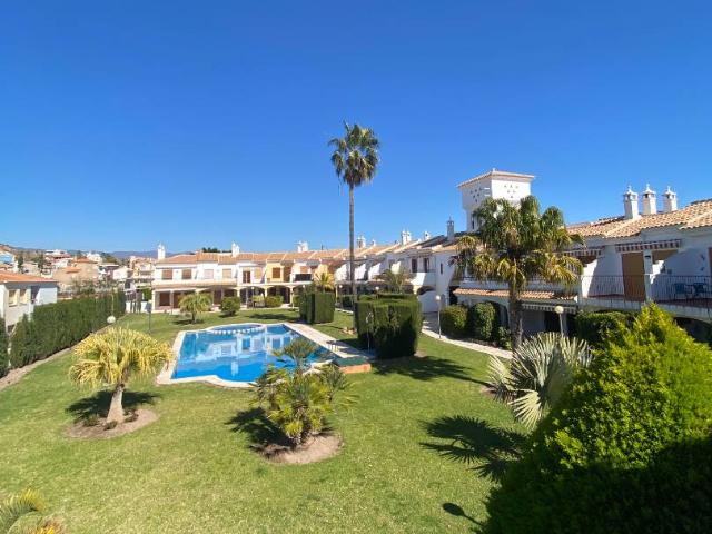 Casa adosada en Venta en Calabardina