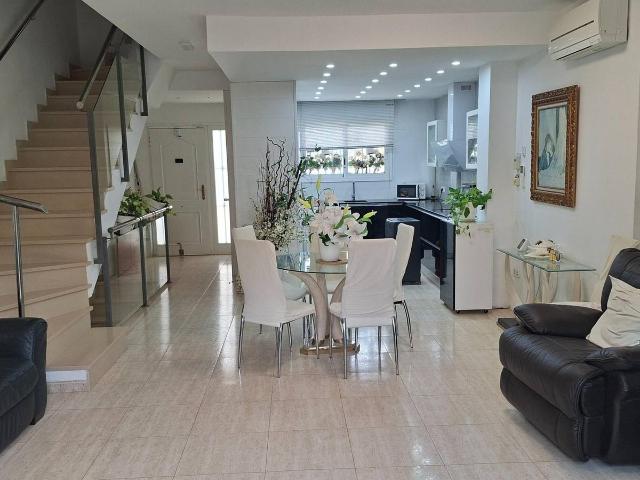 Casa adosada en Venta en Calafell Residencial