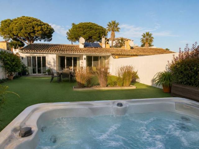 Casa adosada en Venta en Calahonda