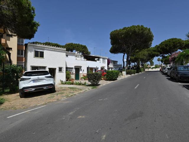 Casa adosada en Venta en Calahonda