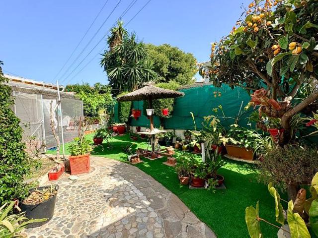 Casa adosada en Venta en Calahonda