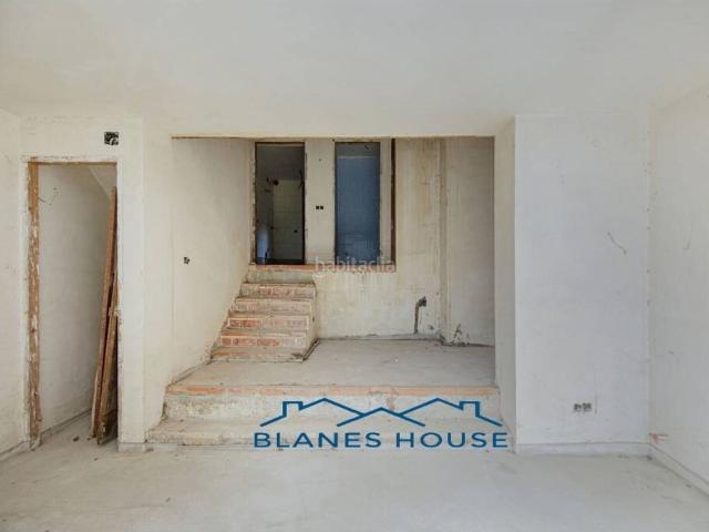 Casa adosada en venta en Caldes de Malavella. Chalet adosado en venta en Caldes de Malavella. Casas adosadas Caldes de.