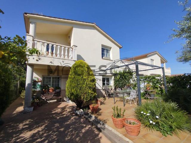 Casa adosada en Venta en Caldes de Montbui
