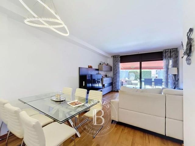Casa adosada en venta en Calella. Casas adosadas.